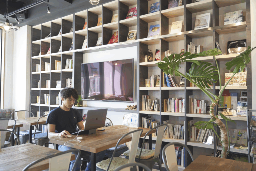 위베이스 라운지