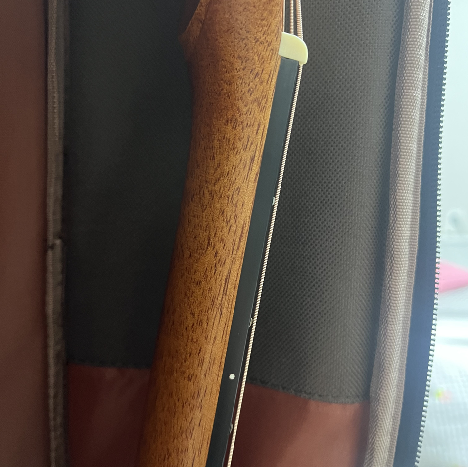 초보자 기타 추천 | 통기타 입문용 고퍼우드 사용 후기 4 얇은 넥